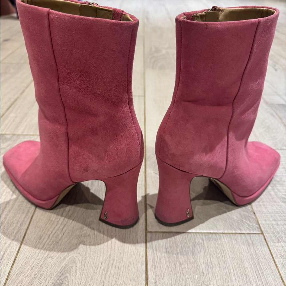 Sam Edelman Pink Ankle Boots with Gold Heel - Picture 4 of 4